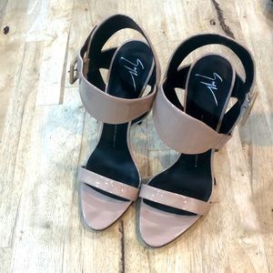 Giuseppe Zanotti design